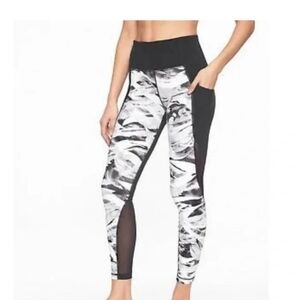 Athleta,Black and White Women's Leggings,Size M.